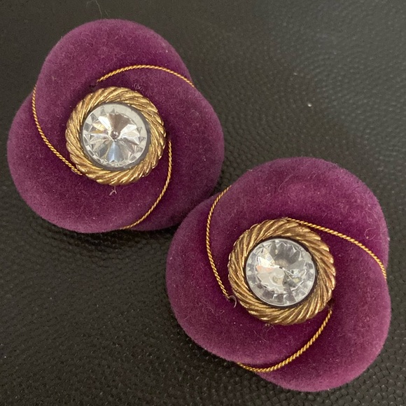 Vintage purple Velvet acrylic with rhinestone clip-on Earrings - Picture 2 of 7
